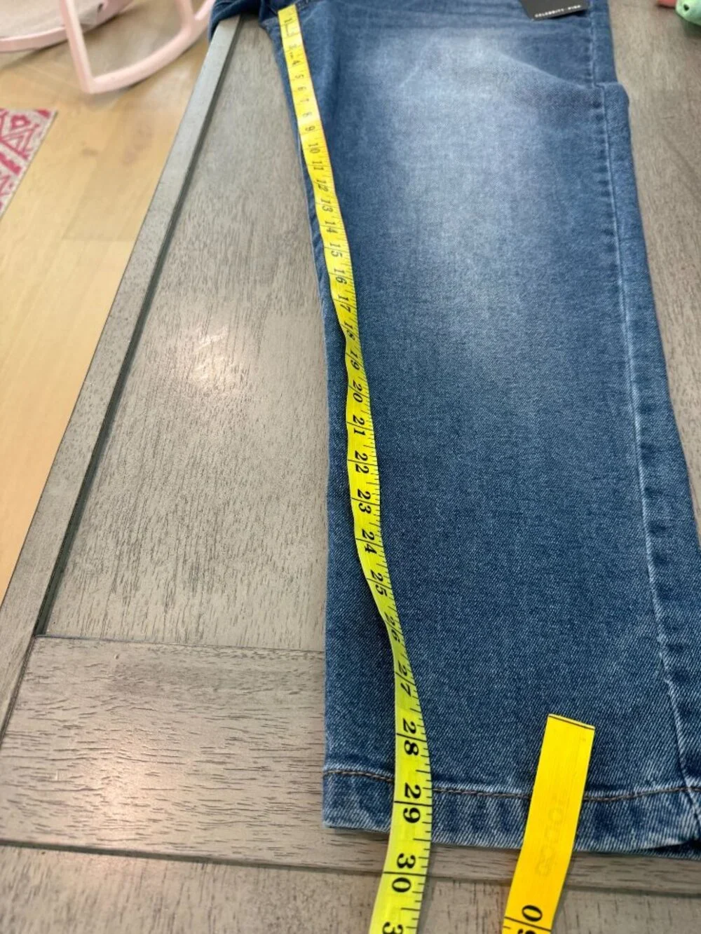 NWT Celebrity Pink Curvy Hi-Rise 90's Jean | Size Junior's 17/33 | NWT